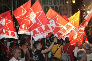 Bandiere DEA Manifestazione in Grecia
